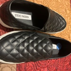 Steve Madden Sneakers like new